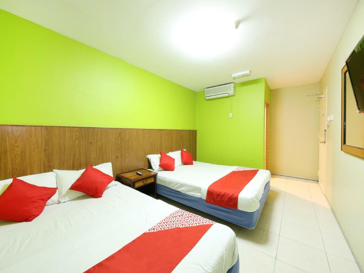 Oyo 434 Marbella Hotel Johor Bahru Dış mekan fotoğraf
