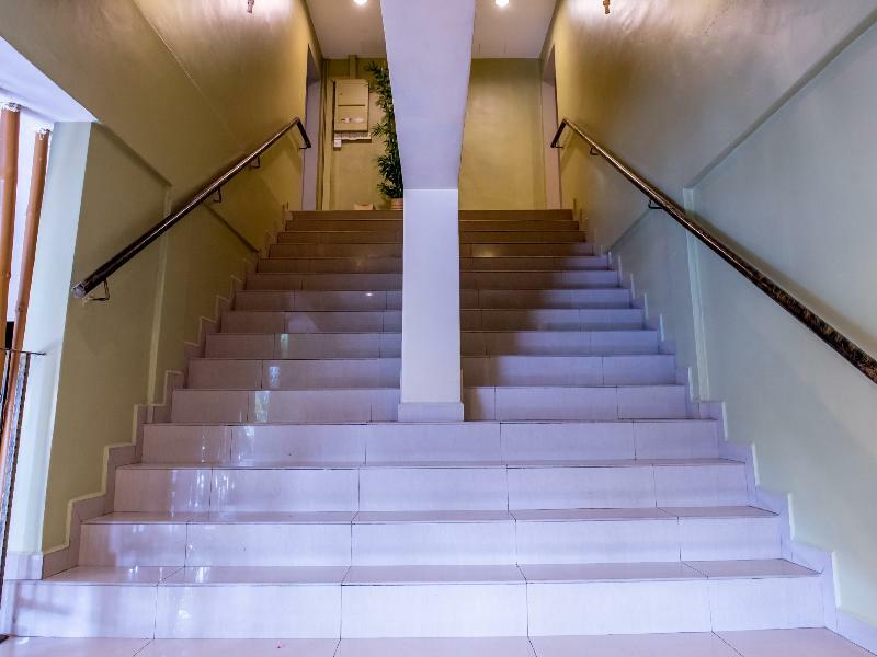 Oyo 434 Marbella Hotel Johor Bahru Dış mekan fotoğraf