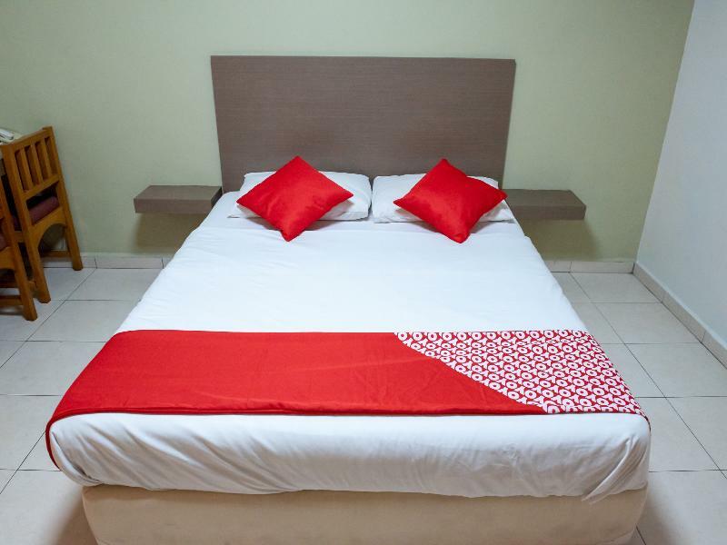 Oyo 434 Marbella Hotel Johor Bahru Dış mekan fotoğraf