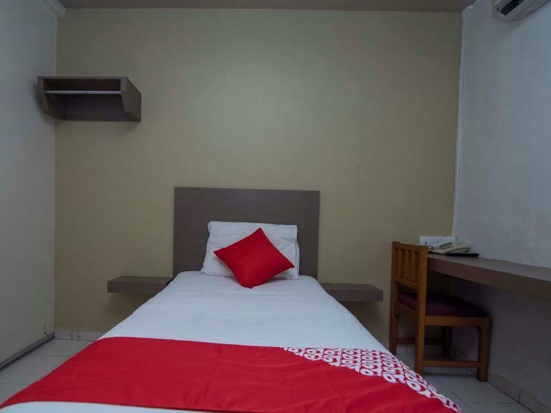 Oyo 434 Marbella Hotel Johor Bahru Dış mekan fotoğraf