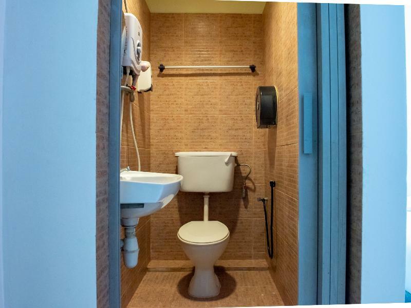 Oyo 434 Marbella Hotel Johor Bahru Dış mekan fotoğraf