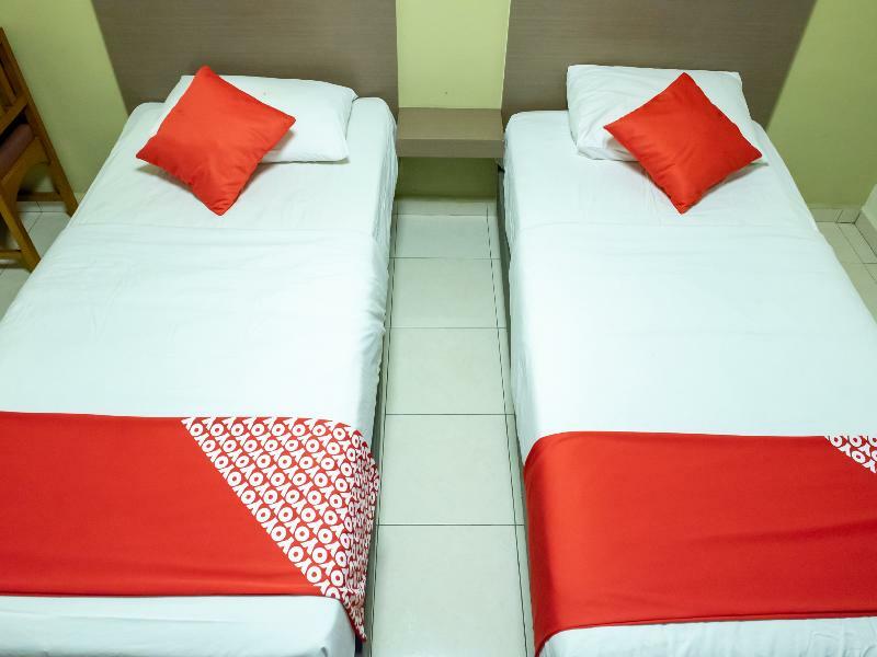 Oyo 434 Marbella Hotel Johor Bahru Dış mekan fotoğraf